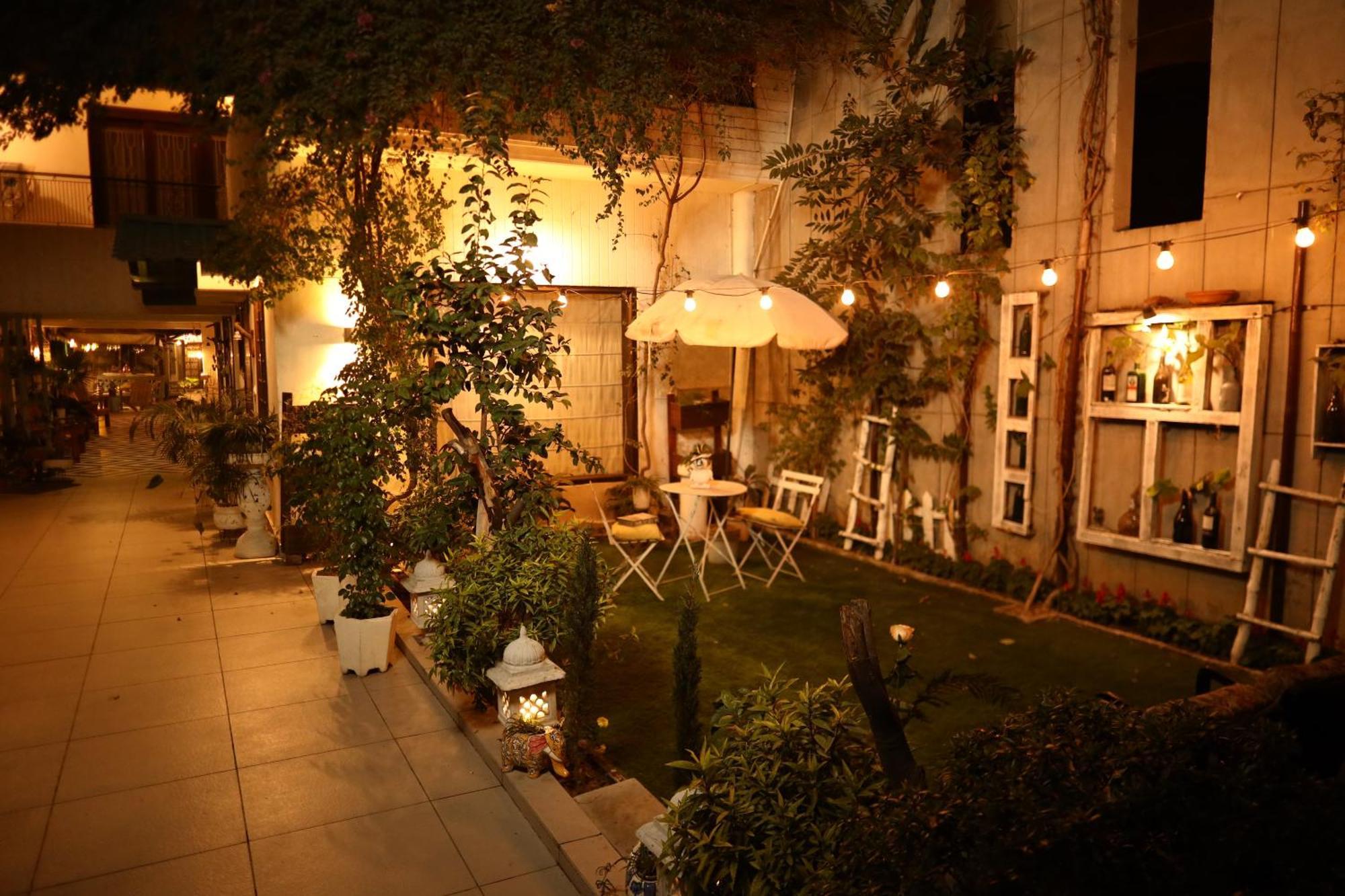 The Bougainvillea Bed & Breakfast Amritsar Esterno foto